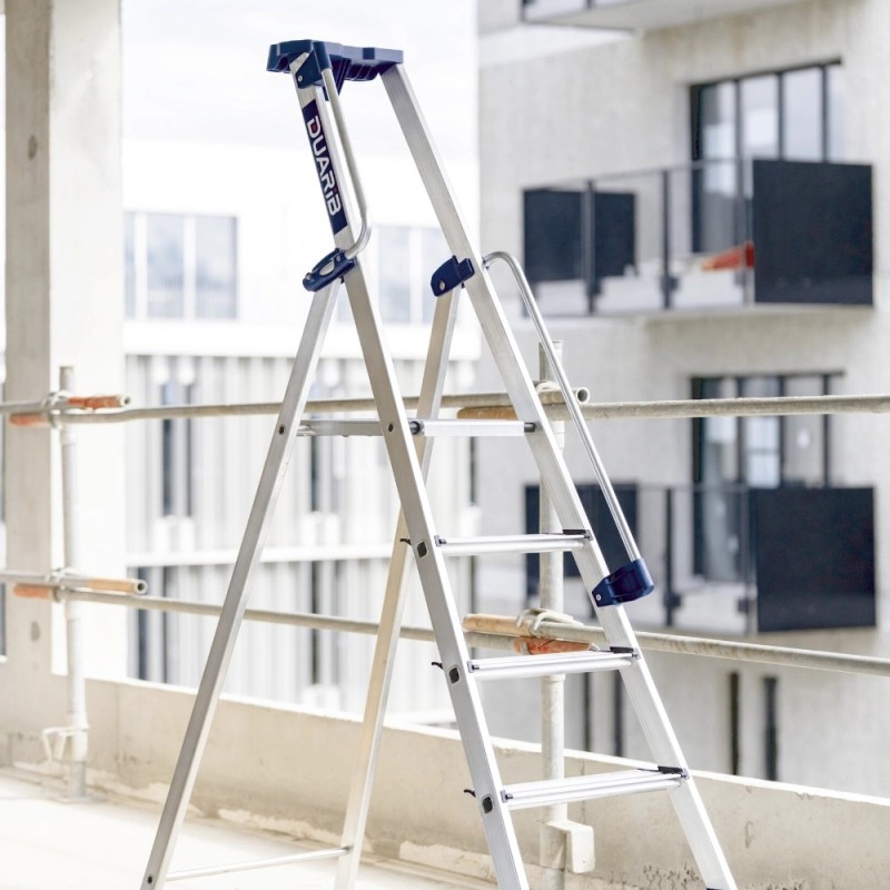 Escabeau aluminium avec plateforme de travail extra-large