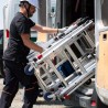 Aide au chargement : deux roulettes dédiées  facilitent le rangement dans le véhicule.