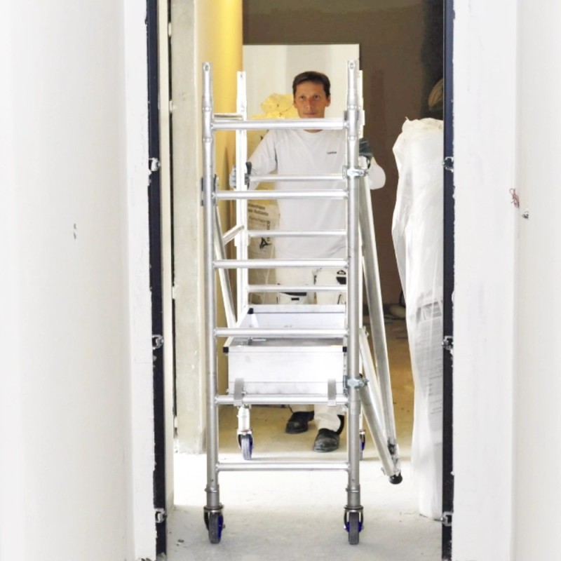 Échafaudage roulant professionnel pour couloirs et locaux techniques