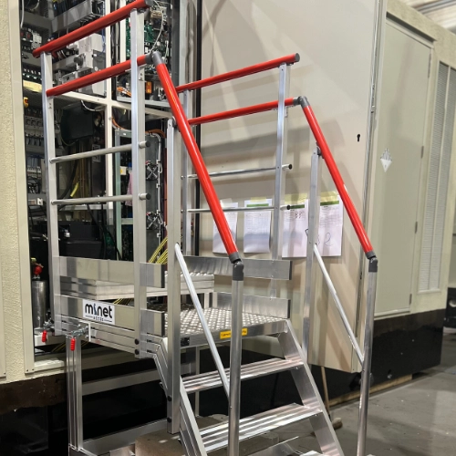 Passerelle de franchissement sur mesure usine