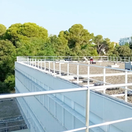 Hérault (34) : Pose de garde-corps sur des établissements scolaires